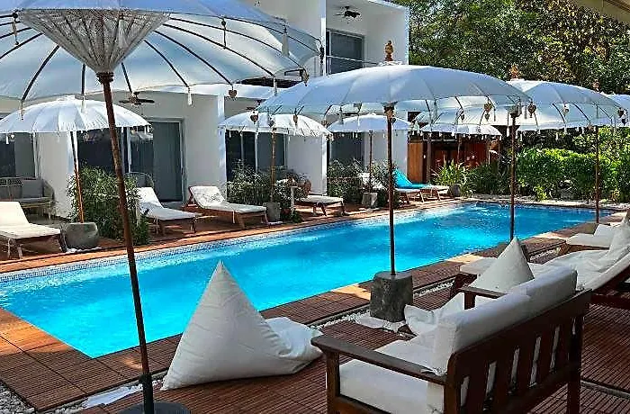 Ride On House Hotel 3*